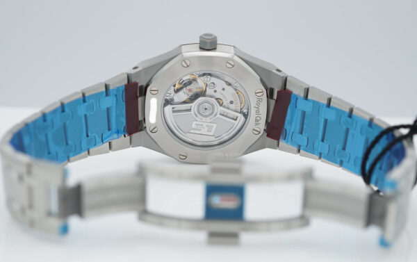 BRAND NEW Audemars PIGUET ROYAL OAK 50th ANNIVERSARY 77451ST STEEL ICE BLUE DIAL 34MM - Image 8