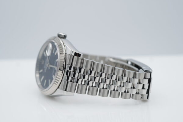 Rolex 126234 DATEJUST 36 FLUTED BEZEL BLUE DIAL JUBILEE BAND COMPLETE SET - Image 5