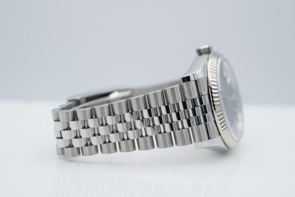 Rolex 126234 DATEJUST 36 FLUTED BEZEL BLUE DIAL JUBILEE BAND COMPLETE SET - Image 6