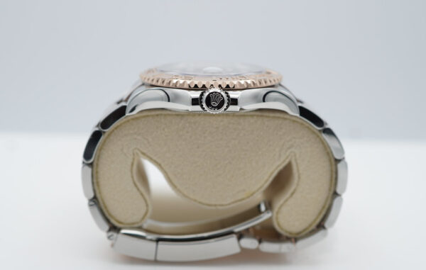 Rolex 126621 YACHTMASTER 18K ROSE GOLD STEEL BLACK DIAL 40MM 2022 FULL SET - Image 4