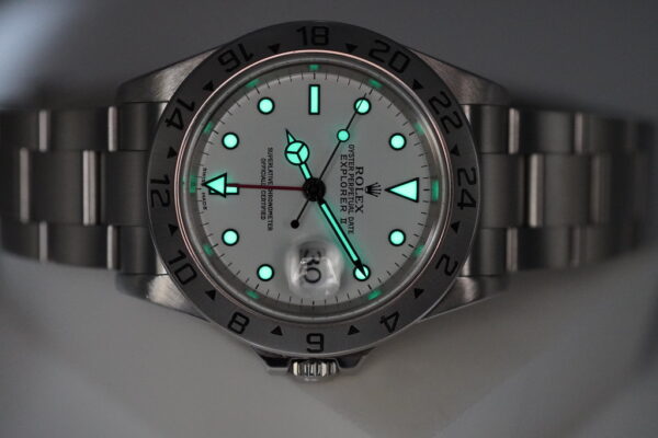 Rolex 16570 EXPLORER II 40MM POLAR WHITE DIAL LUG HOLES P SERIAL BOX PAPER - Image 12