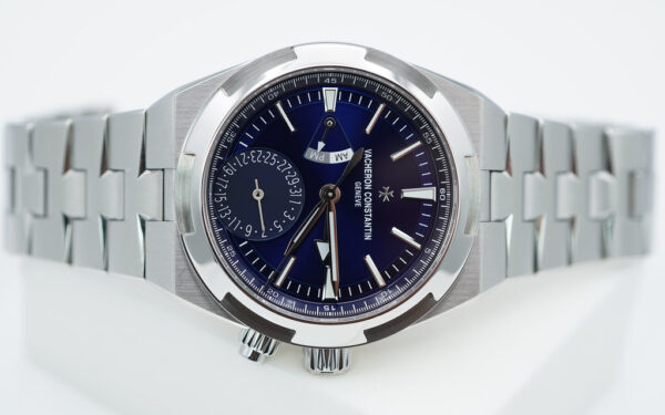 Vacheron CONSTANTIN OVERSEAS DUAL TIME 7900V BLUE DIAL 2021 WARRANTY FULL SET - Image 9