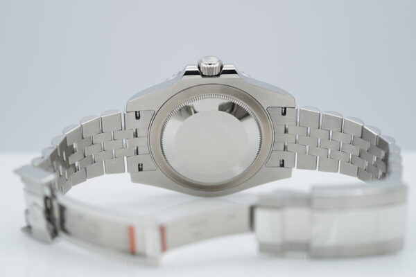 Rolex 126710BLNR GMT MASTER II BLACK BLUE BEZEL JUBILEE BAND WARRANTY FULL SET - Image 8