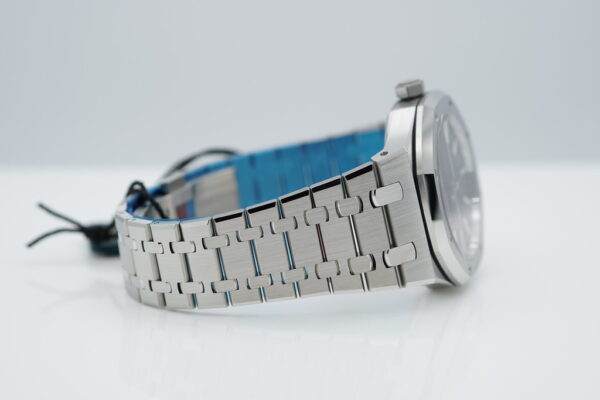 BRAND NEW Audemars PIGUET ROYAL OAK 15510ST STAINLESS STEEL BLACK DIAL 2023 FULL SET - Image 6