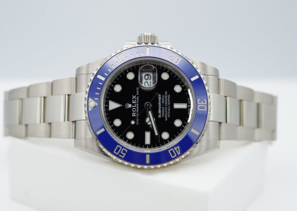 Rolex 126619LB SUBMARINER 41 18K WHITE GOLD BLUE BEZEL 2023 WARRANTY FULL SET - Image 10