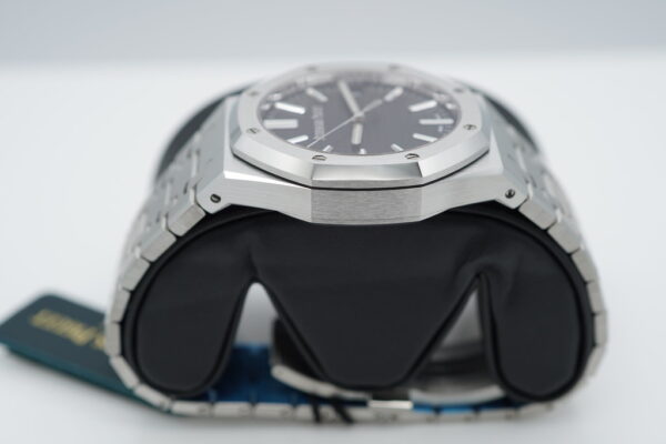 BRAND NEW Audemars PIGUET ROYAL OAK 15510ST STAINLESS STEEL BLACK DIAL 2023 FULL SET - Image 4