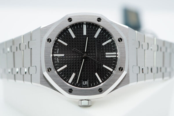 BRAND NEW Audemars PIGUET ROYAL OAK 15510ST STAINLESS STEEL BLACK DIAL 2023 FULL SET - Image 9