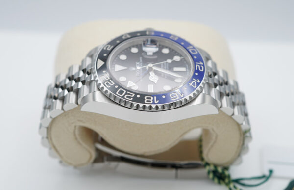 BRAND NEW Rolex 126710BLNR GMT MASTER II BLACK BLUE BEZEL JUBILEE BAND 2023 FULL SET - Image 4