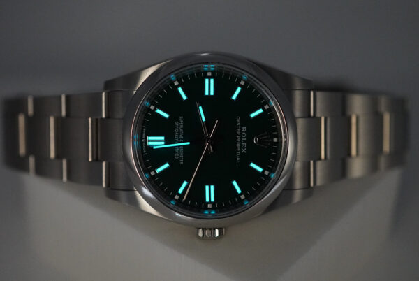 Rolex 126000 OYSTER PERPETUAL 36 GREEN DIAL 2022 WARRANTY FULL SET - Image 11