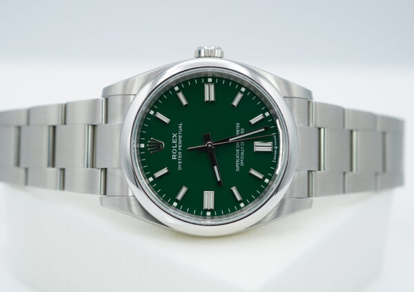 Rolex 126000 OYSTER PERPETUAL 36 GREEN DIAL 2022 WARRANTY FULL SET - Image 10