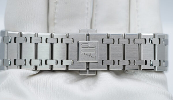 Audemars PIGUET ROYAL OAK JUMBO ULTRA THIN 15202ST BLUE DIAL 2021 FULL SET - Image 7