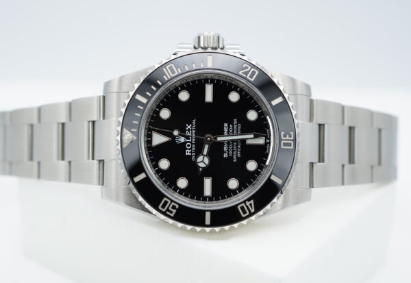 Rolex 124060 SUBMARINER NO DATE 41MM 2021 WARRANTY COMPLETE SET - Image 10