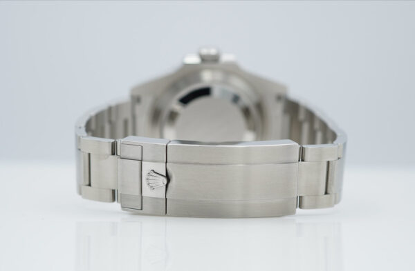 Rolex 124060 SUBMARINER NO DATE 41MM 2021 WARRANTY COMPLETE SET - Image 7