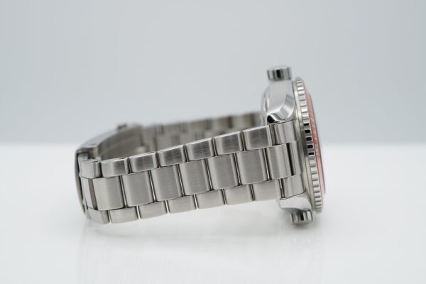 Omega SEAMASTER PLANET OCEAN 600M WHITE DIAL ORANGE BEZEL 2022 FULL SET - Image 6