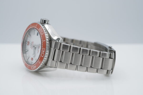 Omega SEAMASTER PLANET OCEAN 600M WHITE DIAL ORANGE BEZEL 2022 FULL SET - Image 5