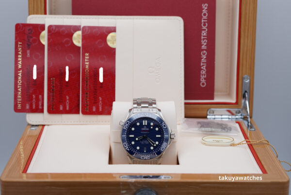 Omega SEAMASTER DIVER 300M CO-AXIAL MASTER STEEL BLUE WAVE DIAL 2023 FULL SET - Image 2