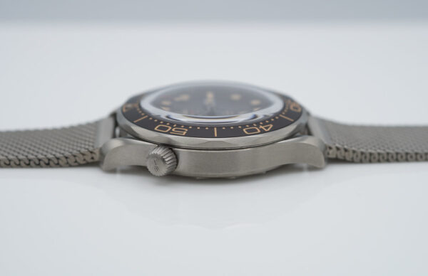 Omega SEAMASTER DIVER 300M 007 JAMES BOND TITANIUM MESH BRACELET 2022 FULL SET - Image 5