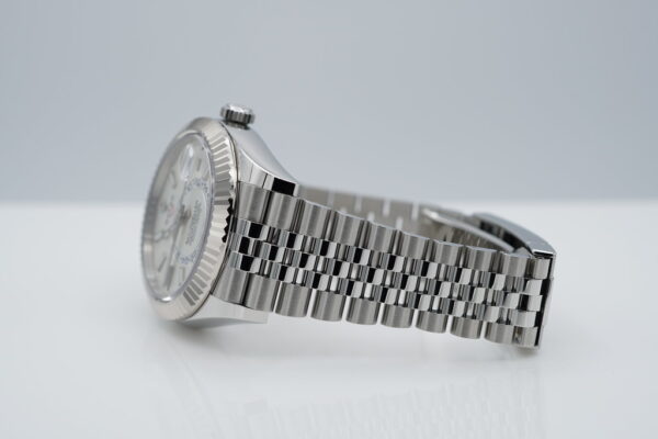 Rolex 336934 SKY-DWELLER WHITE DIAL JUBILEE BAND 2023 WARRANTY FULL SET - Image 5