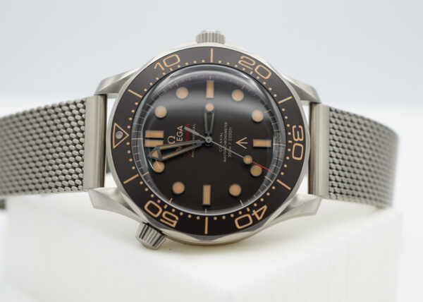 Omega SEAMASTER DIVER 300M 007 JAMES BOND TITANIUM MESH BRACELET 2022 FULL SET - Image 10