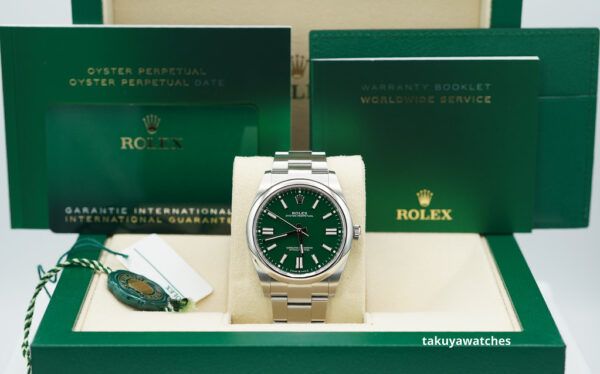 Rolex 124300 OYSTER PERPETUAL 41 GREEN DIAL 2021 WARRANTY COMPLETE SET - Image 2