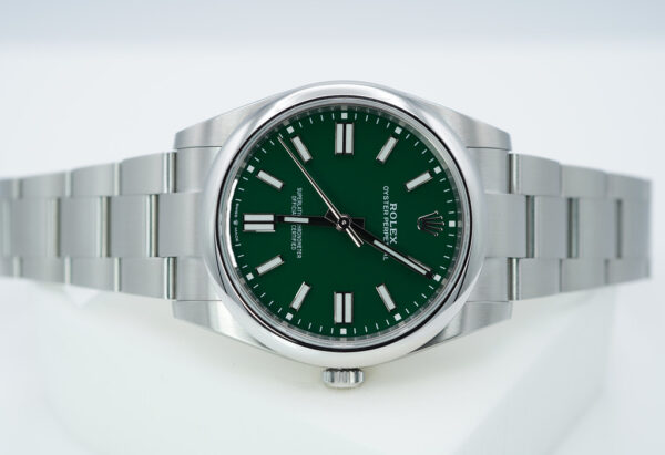 Rolex 124300 OYSTER PERPETUAL 41 GREEN DIAL 2021 WARRANTY COMPLETE SET - Image 9