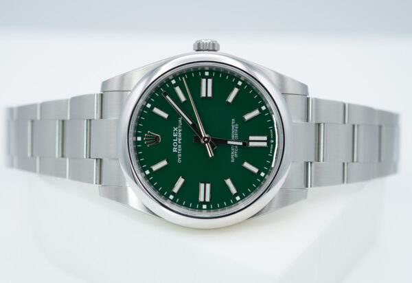 Rolex 124300 OYSTER PERPETUAL 41 GREEN DIAL 2021 WARRANTY COMPLETE SET - Image 10