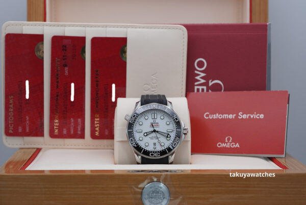 Omega SEAMASTER DIVER 300M WHITE WAVE DIAL RUBBER STRAP 2022 FULL SET - Image 2