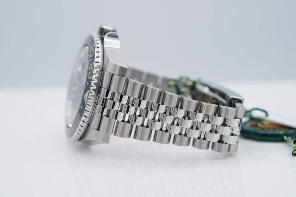 Rolex 126720VTNR GMT MASTER 2 LEFTY BLACK GREEN SPRITE JUBILEE BAND 2023 FULL SET - Image 5