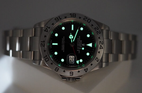 Rolex 16570 EXPLORER II 40MM BLACK DIAL LUG HOLES P SERIAL WARRANTY - Image 12