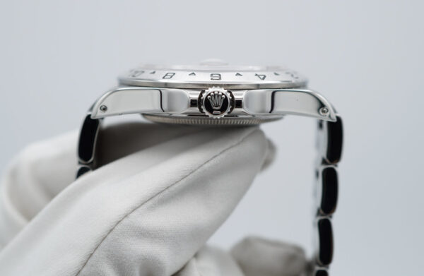 Rolex 16570 EXPLORER II 40MM BLACK DIAL LUG HOLES P SERIAL WARRANTY - Image 3