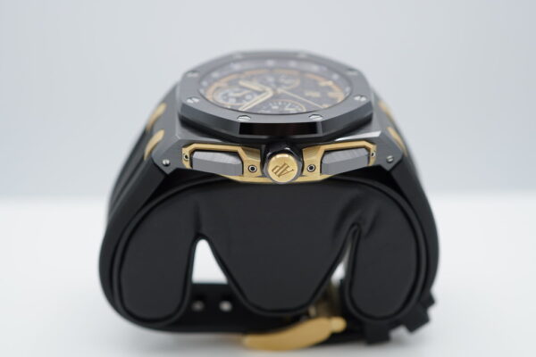 BRAND NEW Audemars PIGUET ROYAL OAK OFFSHORE 26420CE CERAMIC YELLOW GOLD 43MM NEW MODEL FULL SET - Image 3