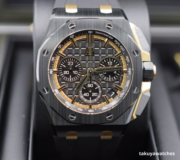 BRAND NEW Audemars PIGUET ROYAL OAK OFFSHORE 26420CE CERAMIC YELLOW GOLD 43MM NEW MODEL FULL SET