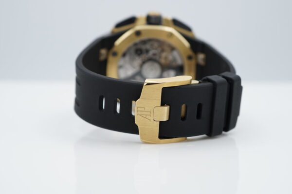 BRAND NEW Audemars PIGUET ROYAL OAK OFFSHORE 26420CE CERAMIC YELLOW GOLD 43MM NEW MODEL FULL SET - Image 7