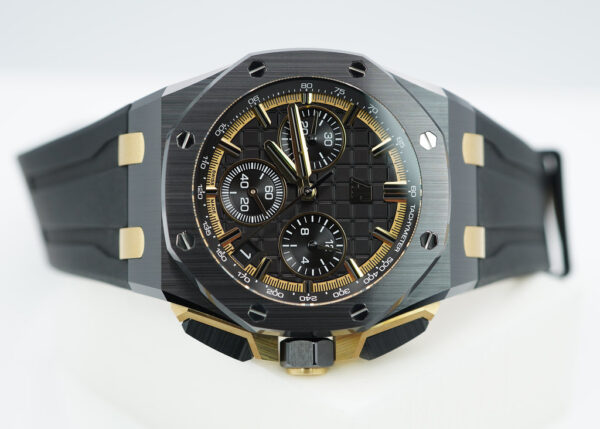 BRAND NEW Audemars PIGUET ROYAL OAK OFFSHORE 26420CE CERAMIC YELLOW GOLD 43MM NEW MODEL FULL SET - Image 9