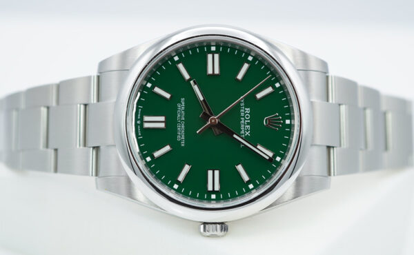 Rolex 124300 OYSTER PERPETUAL 41 GREEN DIAL 2023 WARRANTY COMPLETE SET - Image 9