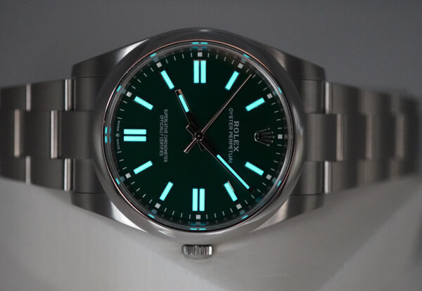 Rolex 124300 OYSTER PERPETUAL 41 GREEN DIAL 2023 WARRANTY COMPLETE SET - Image 11