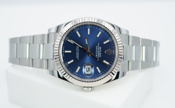 Rolex 126334 DATEJUST 41 FLUTED BEZEL BLUE STICK DIAL OYSTER 2022 COMPLETE SET - Image 9