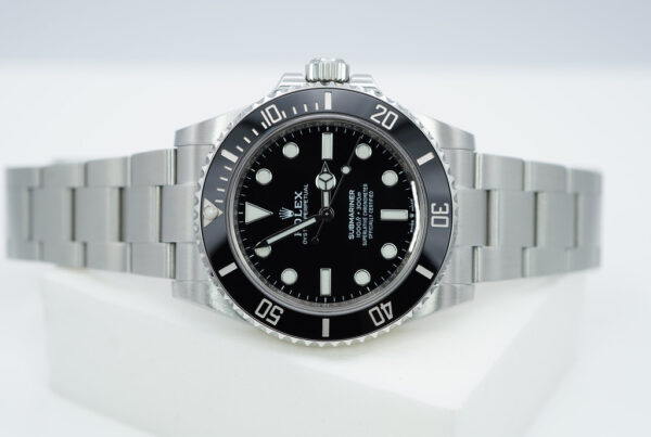 Rolex 124060 SUBMARINER NO DATE 41MM 2021 FULL SET - Image 10