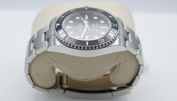 Rolex 124060 SUBMARINER NO DATE 41MM 2021 FULL SET - Image 4