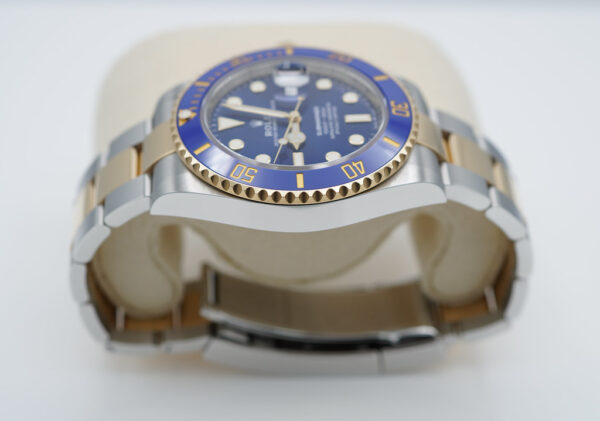 Rolex 126613LB SUBMARINER BLUESY 18K YELLOW GOLD STEEL BLUE DIAL 41MM FULL SET - Image 4