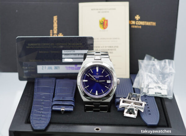 Vacheron CONSTANTIN OVERSEAS 4500V STAINLESS STEEL BLUE DIAL 2021 WARRANTY FULL SET - Image 2