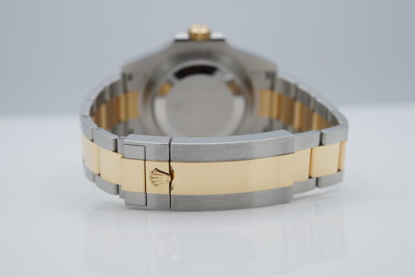 Rolex 126613LB SUBMARINER BLUESY 18K YELLOW GOLD STEEL BLUE DIAL 41MM FULL SET - Image 7