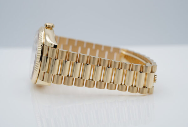 Rolex 128238 DAY DATE 36 YELLOW GOLD WHITE INDEX DIAL 2023 WARRANTY FULL SET - Image 5
