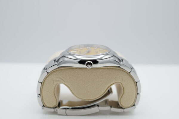 Rolex 124300 OYSTER PERPETUAL YELLOW DIAL 41MM 2021 COMPLETE SET - Image 3