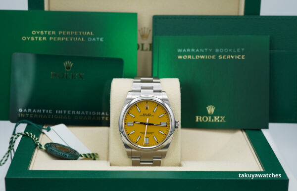 Rolex 124300 OYSTER PERPETUAL YELLOW DIAL 41MM 2021 COMPLETE SET - Image 2