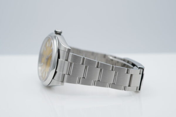 Rolex 124300 OYSTER PERPETUAL YELLOW DIAL 41MM 2021 COMPLETE SET - Image 5