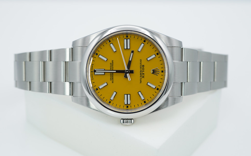 Rolex 124300 OYSTER PERPETUAL YELLOW DIAL 41MM 2021 COMPLETE SET ...