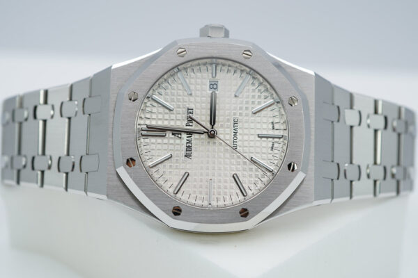 Audemars PIGUET 15400ST ROYAL OAK STAINLESS STEEL WHITE DIAL 41MM 2018 FULL SET - Image 13