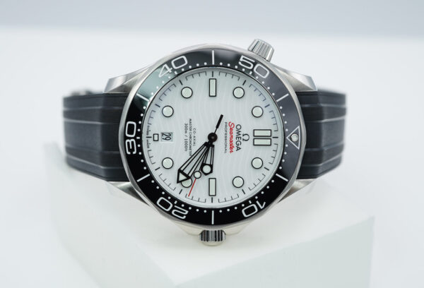 Omega SEAMASTER DIVER 300M WHITE WAVE DIAL BRACELET RUBBER STRAP FULL SET - Image 10