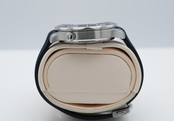 Omega SEAMASTER DIVER 300M WHITE WAVE DIAL BRACELET RUBBER STRAP FULL SET - Image 4